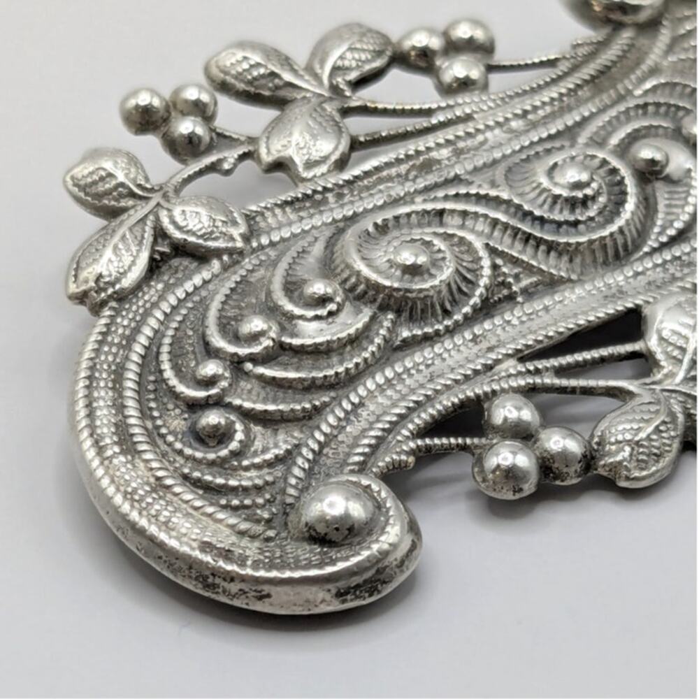 Vintage Antique Sterling Silver Intricate Filigree Leaf Accent Swirl Brooch - Picture 5 of 5